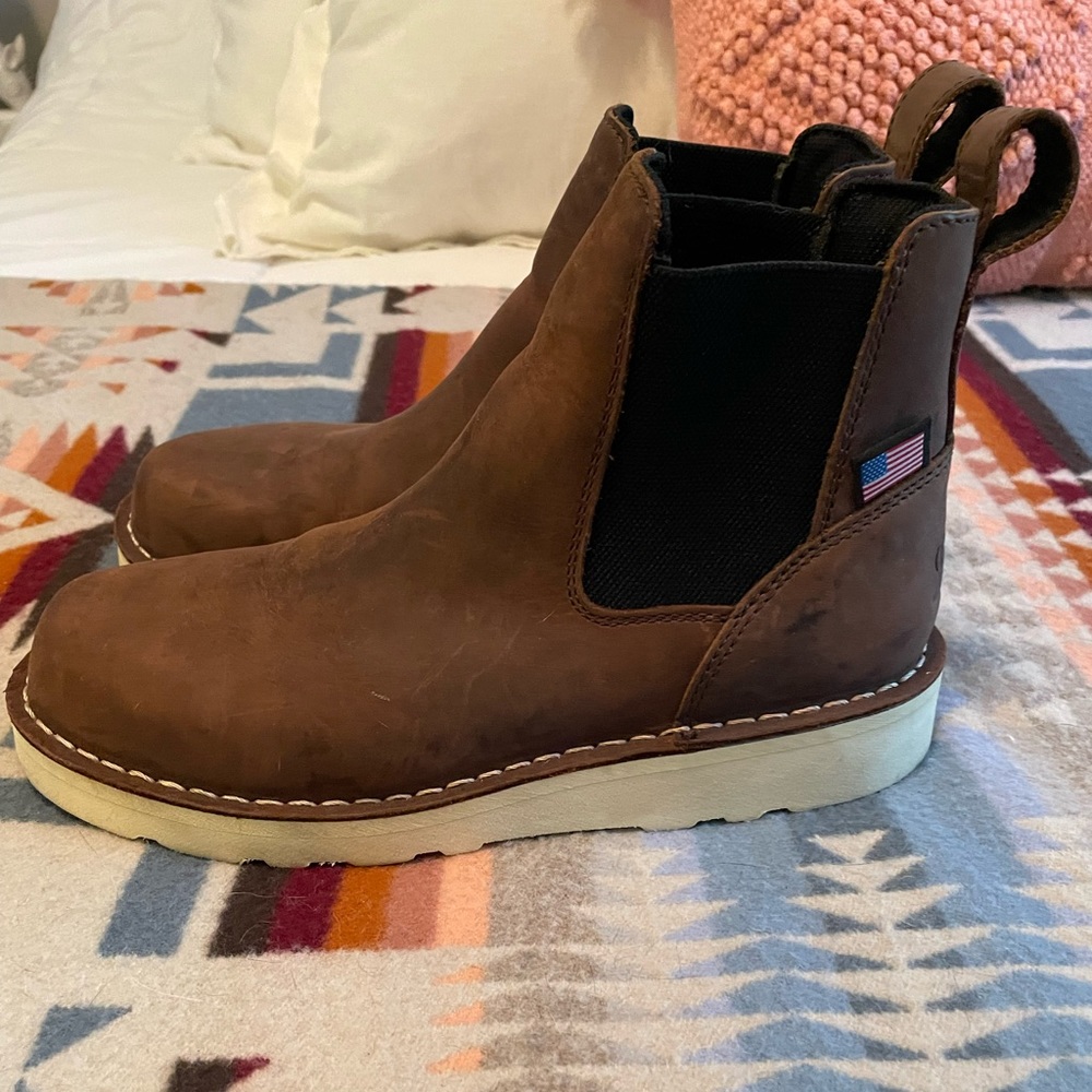 Danner Women’s Bull Run Chelsea